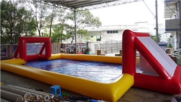 Inflatable-Soccer-Pitch
